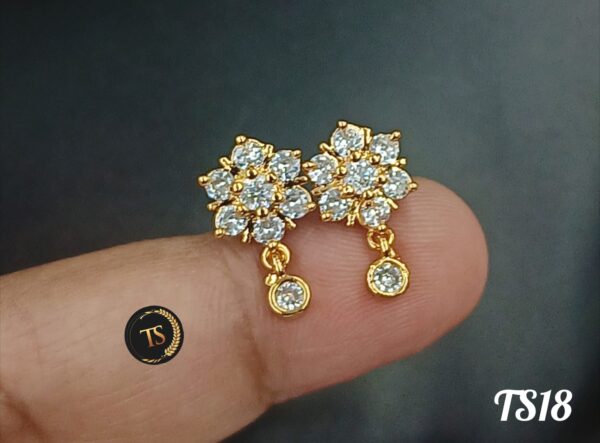 Diamond design impon stud- ( Code :TS00919)