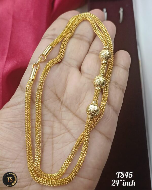 Trending Ball mopu chain.