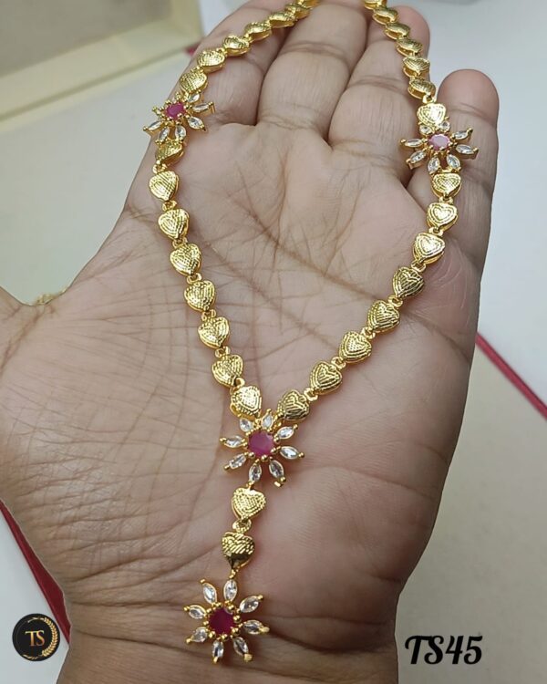 Beautiful Flower chain. - Image 2