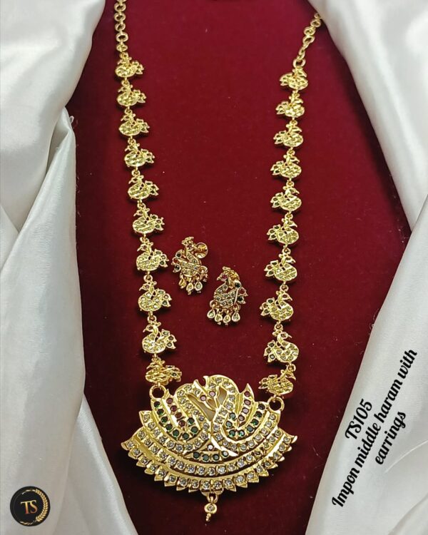 Impon Duck desig middle haram with earrings. - Image 2