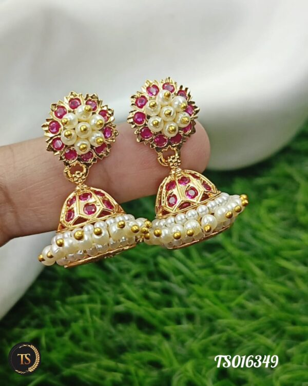 Pearls Jimiki Collection