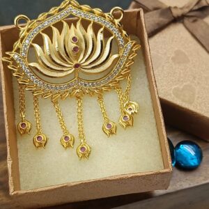 One gram gold forming lotus Dollar ✨